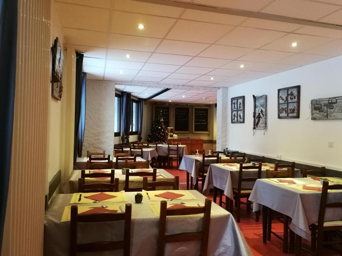 Les Carlines Hotel 3*